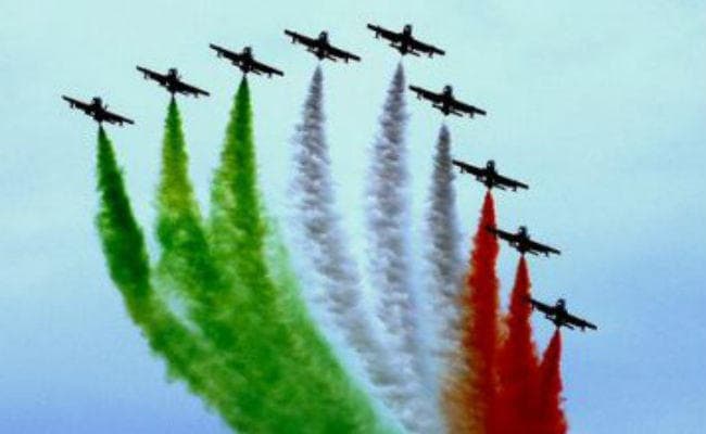 वायुसेना दिवस : दुनिया ने देखी इंडियन एयरफोर्स की ताकत, राष्‍ट्रपति-प्रधानमंत्री ने दी बधाई