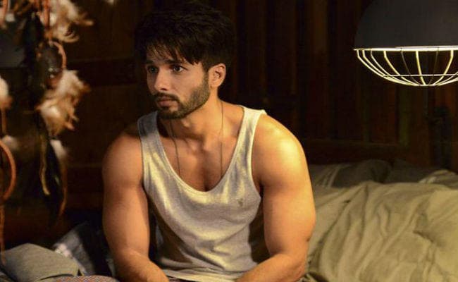 दीपिका-रणवीर अभिनीत फिल्म ‘‘पद्मावती'' में अभिनय करेंगें शाहिद कपूर