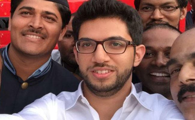 रामलीला विवाद: शिवसेना ने किया किनारा, आदित्य ने कहा- मैंने नवाजुद्दीन से बात की