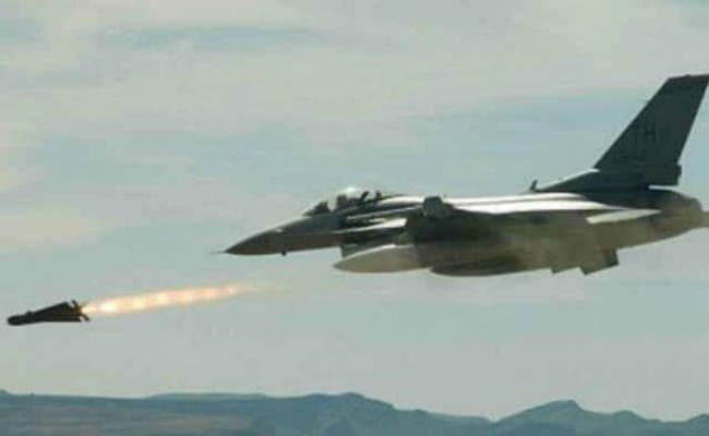 सीरिया में हवाई हमला, दक्षिण सीरिया के स्कूल में बमबारी, 20 की मौत