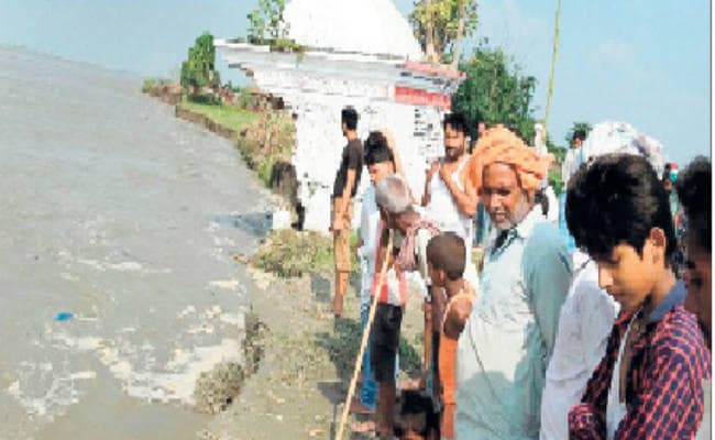 80 घर गंडक नदी में हुए विलीन