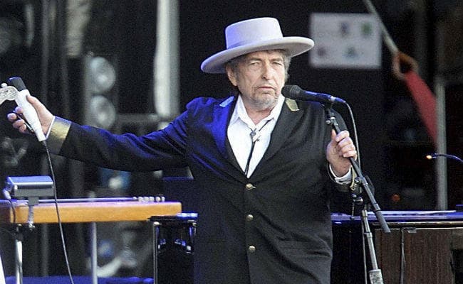 अमेरिकी गीतकार बॉब डिलेन को नोबेल साहित्य पुरस्कार