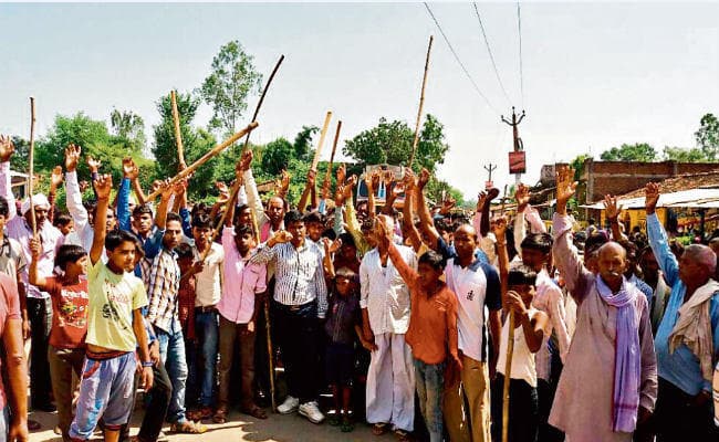 11 हजार वोल्ट के गिरे तार पर पड़ा बच्चे का पैर, मौत