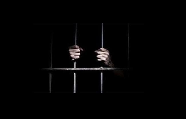 गैरकानूनी तरीके से अमेरिका में प्रवेश करने के आरोप में 8 गिरफ्तार