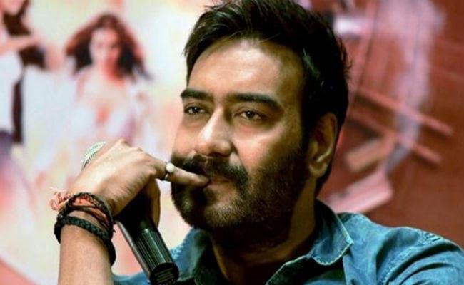 फैन की ऐसी दीवानगी देखकर नि:शब्द हो गये अजय देवगन