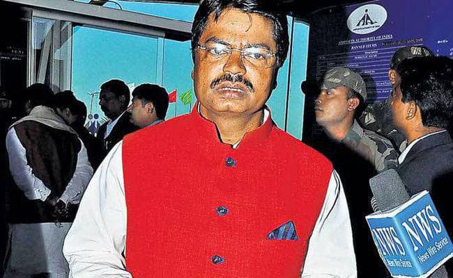 पूर्व मंत्री योगेंद्र साव का पुत्र सुमित पुलिस हिरासत में