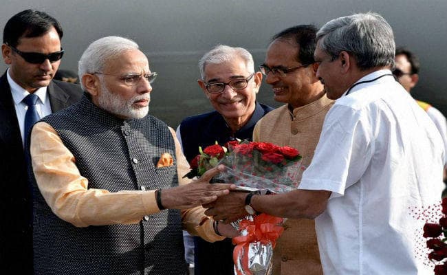 सेना बोलती नहीं, पराक्रम करती है : पीएम मोदी