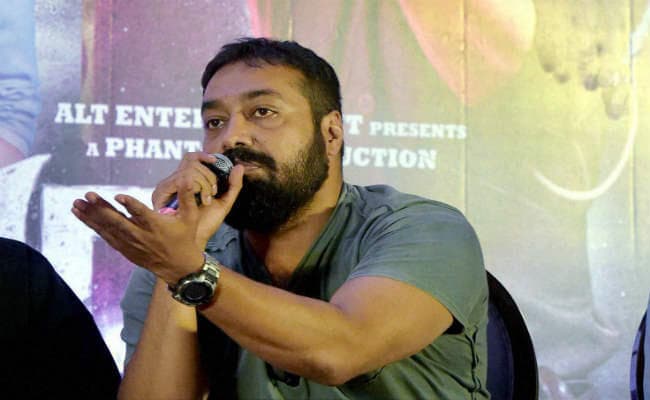 प्रधानमंत्री को अपने लाहौर दौरे के लिए माफी मांगनी चाहिए : अनुराग कश्यप