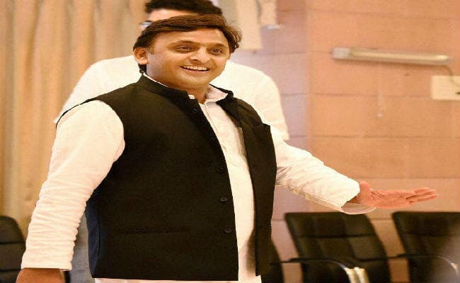 सपा से बर्खास्त युवा नेताओं की पार्टी में वापसी पर चर्चा शुरू