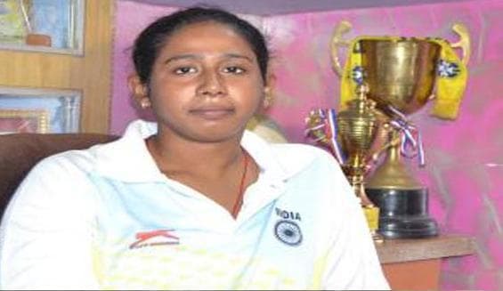 अंतरराष्ट्रीय फुटबॉलर पूनम चौहान की डेंगू से मौत