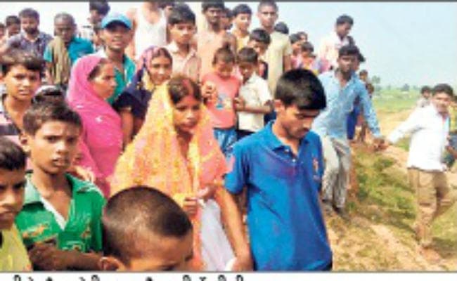 जीजा के घर आयी प्रेमिका की ग्रामीणों ने मंदिर में करा दी शादी