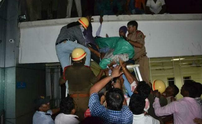 भुवनेश्वर : सम अस्पताल के मालिक ने किया समर्पण