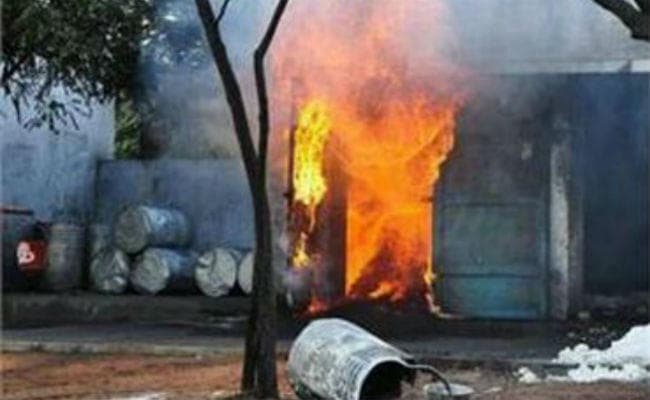 तमिलनाडु : शिवकाशी पटाखा फैक्ट्री में लगी आग, 9 लोगों की मौत