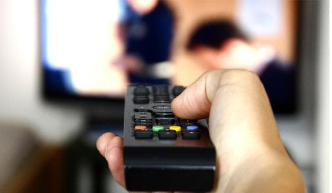 आज से पाकिस्तान में भारतीय चैनल व रेडिया पर लगी पाबंदी, उल्लंघन करने पर खैर नहीं