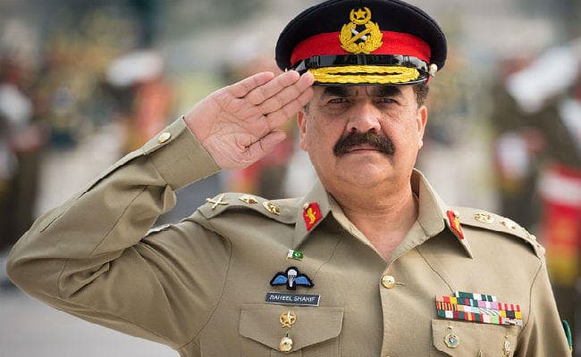पाकिस्तान के सेना प्रमुख को फील्ड मार्शल बनाने की याचिका खारिज