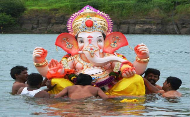 भारतीय मूर्तिकारों ने निकाला ‘ड्रैगन'' का दम, मूर्तियों के बाजार से चीन ‘गायब''