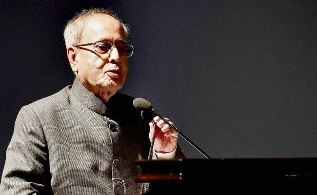 राष्ट्रपति के काफिले में शामिल हेलीकॉप्टर को आपात स्थिति में उतारा गया