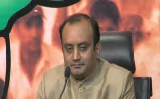 मुलायम अपना घर नहीं संभाल पा रहे, यूपी क्या संभालेंगे : भाजपा