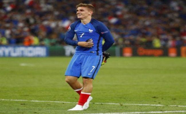 ग्रिएज मैन ने मेस्सी और रोनाल्डो को पछाडकर लिगा पुरस्कार जीता