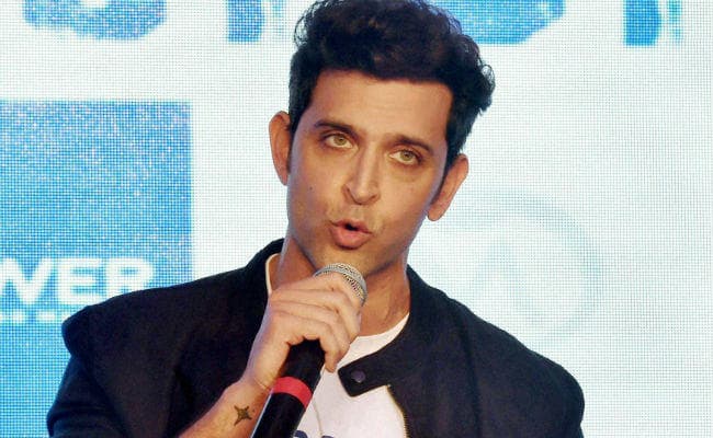 संस्‍पेंस-थ्रिलर फिल्‍म ''काबिल'' का मोशन पोस्‍टर रिलीज, रितिक का लुक आया सामने