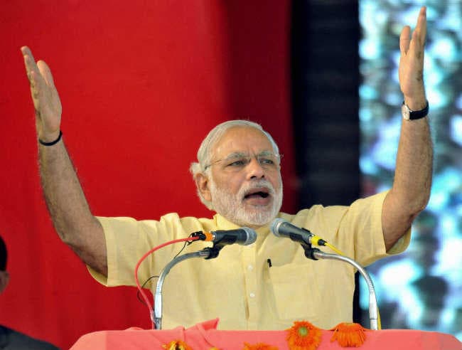 आदिवासियों की जमीन छीनने का किसी को अधिकार नहीं : प्रधानमंत्री मोदी