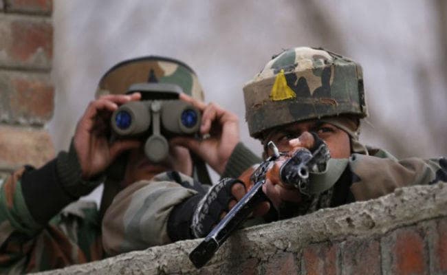 J&K: पाकिस्तान की ओर से आज भी फायरिंग जारी, एक भारतीय जवान घायल