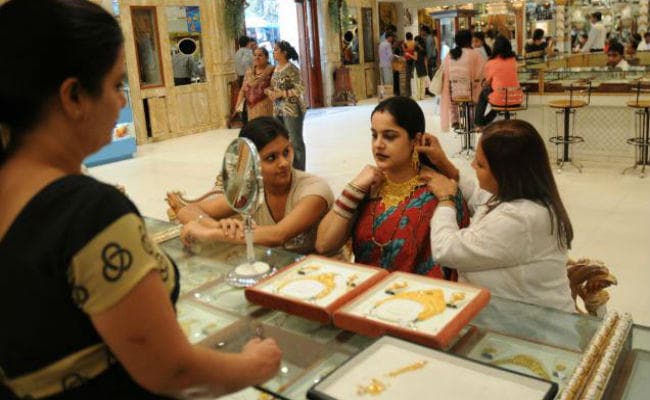 धनतेरस पर सोने-चांदी के आभूषणों की बिक्री 25 प्रतिशत बढ़ने की उम्मीद