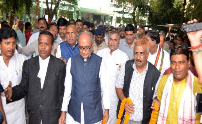 रामदेव के खिलाफ आपत्तिजनक टिप्पणी मामले में दिग्विजय को जमानत