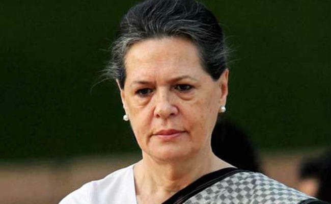 SC ने सोनिया के खिलाफ चुनावी याचिका की सुनवाई की स्थगित