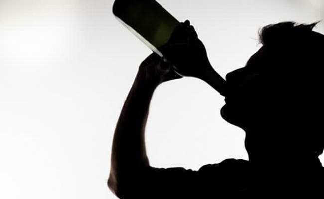 बिहार : अपनी पत्नी के सामने शराब पीकर जाना महंगा पड़ा पति को