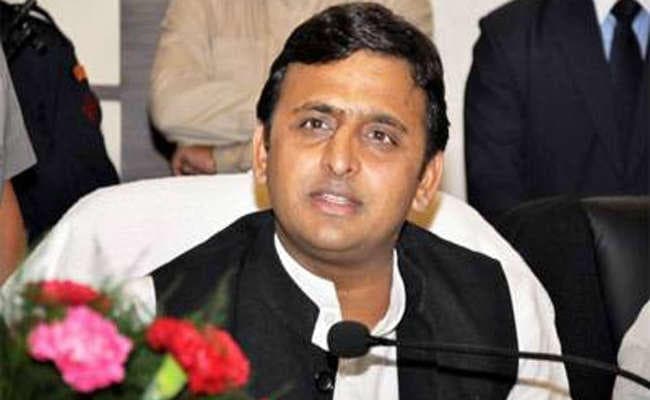 कैशलेस लेन-देन को गांवों तक पहुंचाने का कोई इंतजाम नहीं किया मोदी सरकार ने : अखिलेश