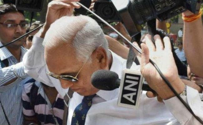 अगस्‍तावेस्‍टलैंड मामला : पूर्व वायुसेना अध्‍यक्ष ही क्‍यों हुए गिरफ्तार, क्‍या है आरोप?