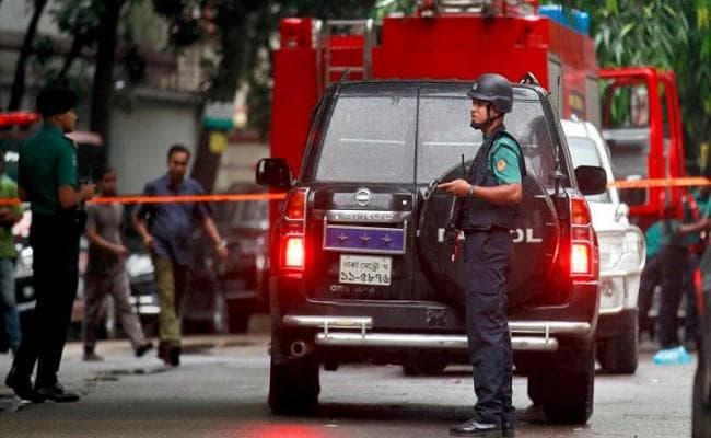 ढाका कैफे हमला के सरगना के दो सहयोगी गिरफ्तार