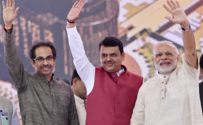 मुंबई महानगरपालिका पर कब्जे के लिए मोदी ने चला ट्रंप कार्ड, सामने आयी भाजपा-शिवसेना की दरार