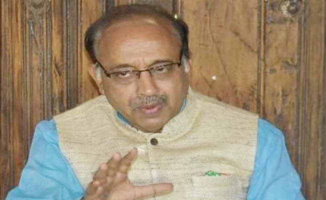 दागी कलमाड़ी और चौटाला को IOA का आजीवन अध्यक्ष चुने जाने से सरकार नाराज, मांगी रिपोर्ट