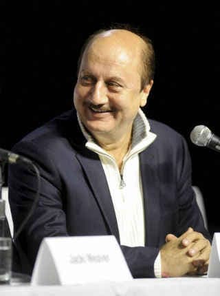 8 बार फिल्‍मफेयर पा चुके अनुपम खेर के बारे में जानें 10 दिलचस्‍प बातें...