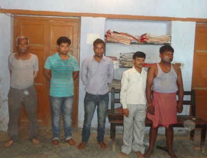 किराये के मकान में चल रहा था सेक्स रैकेट, पुलिस ने किया भंडाफोड़