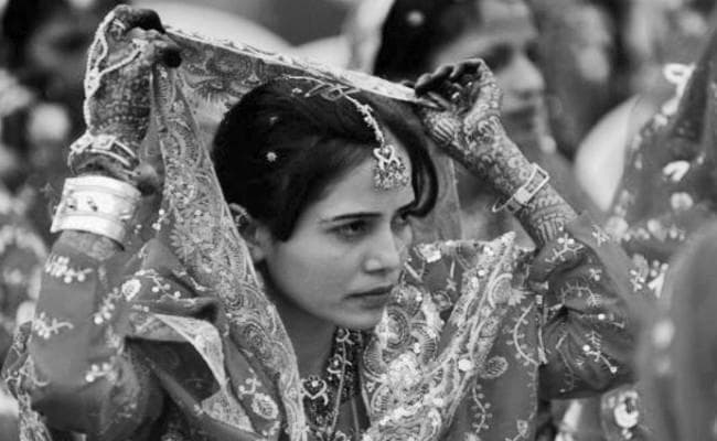 तलाक से आगे जहां और भी है