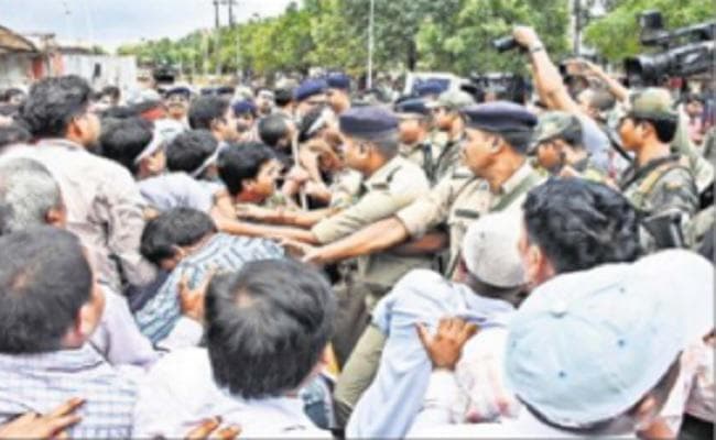 रांची : पारा शिक्षकों पर लाठी चार्ज, कई घायल