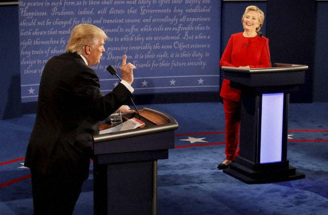 US राष्‍ट्रपति चुनाव : अर्थव्यवस्था एवं नौकरियों के मुद्दे पर हिलेरी और ट्रंप में तीखी बहस