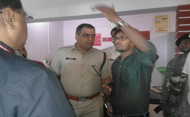 बिहार : औरंगाबाद में मध्य बिहार ग्रामीण बैंक से 5 लाख 34 हजार की लूट