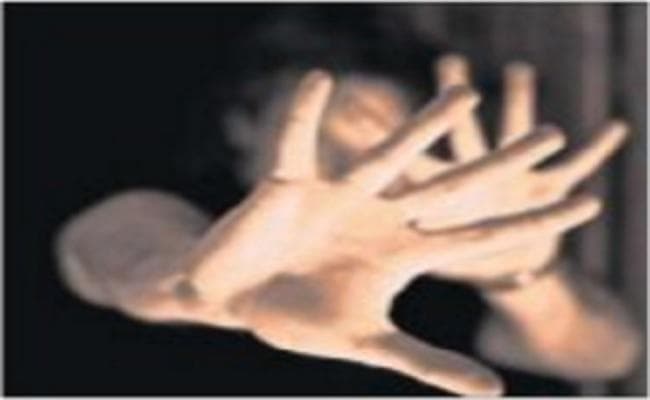 वेश्यावृत्ति से बचाने के लिए लड़कियों का एक्स-रे टेस्ट