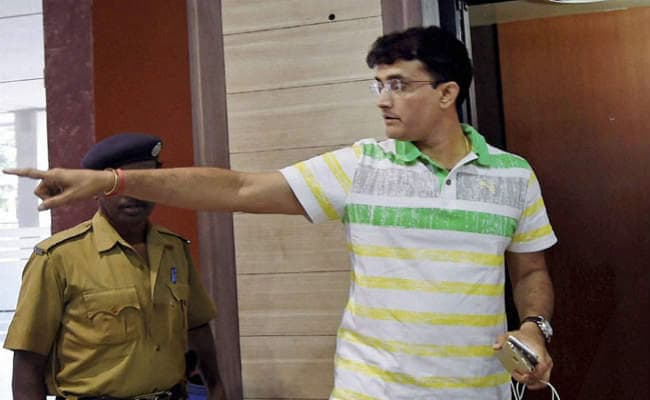 ईडन गार्डन्स में लिफ्ट में फंसे सौरव गांगुली