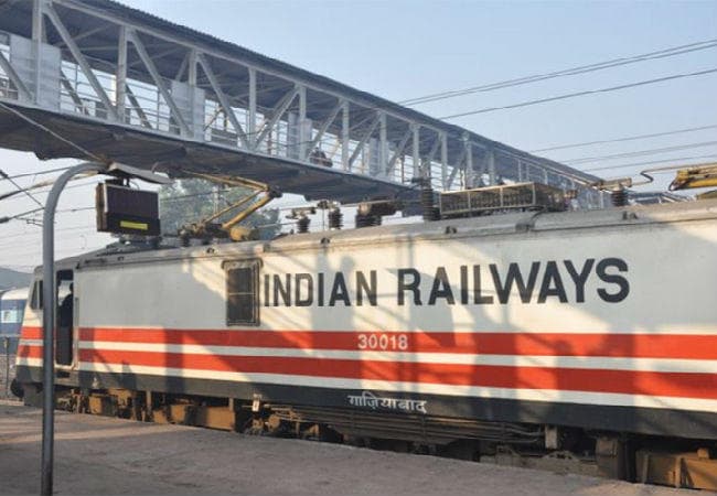 बिहार से खुलने और गुजरने वाली कई ट्रेनों का बदल गया समय, जानें