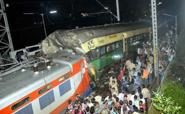 ओडिशा के कटक में मालगाड़ी और पैसेंजर ट्रेन के बीच टक्कर, दो की मौत, 30 घायल