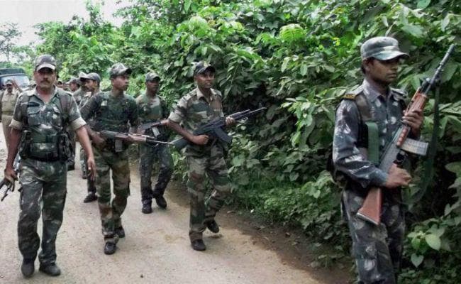मणिपुर में मुठभेड़ : दो उग्रवादी मारे गये, सेना का एक जवान भी शहीद