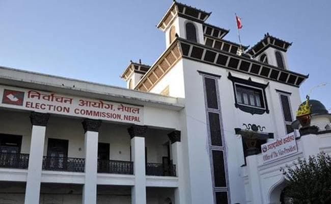 कड़ी सुरक्षा के बीच नेपाल के ऐतिहासिक चुनाव के पहले चरण में 65 प्रतिशत मतदान