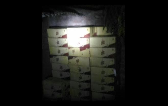 मटर, शिमला मिर्च लदे ट्रक में पकड़ाई शराब