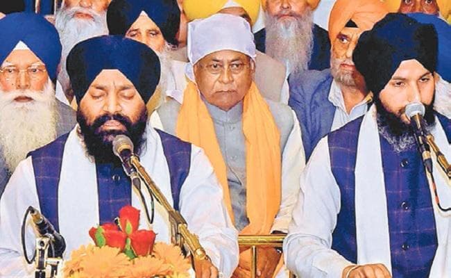 पंजाब में कई जगह सम्मानित हुए नीतीश