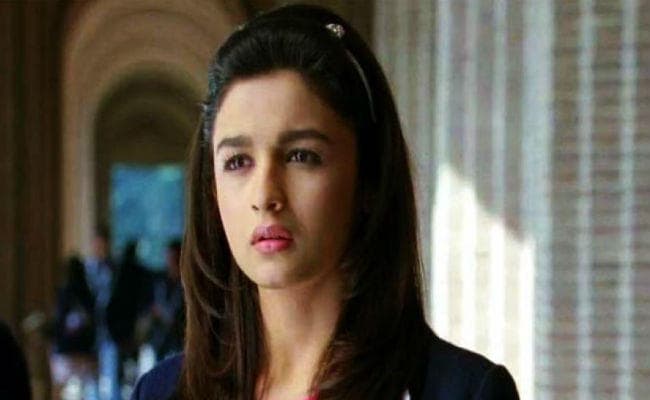 अभिनेत्री आलिया भट्ट को जान से मारने की धमकी देने वाला कानून के शिकंजे में